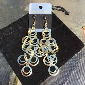 🛍 Gold Tone Circle Dangle Earrings